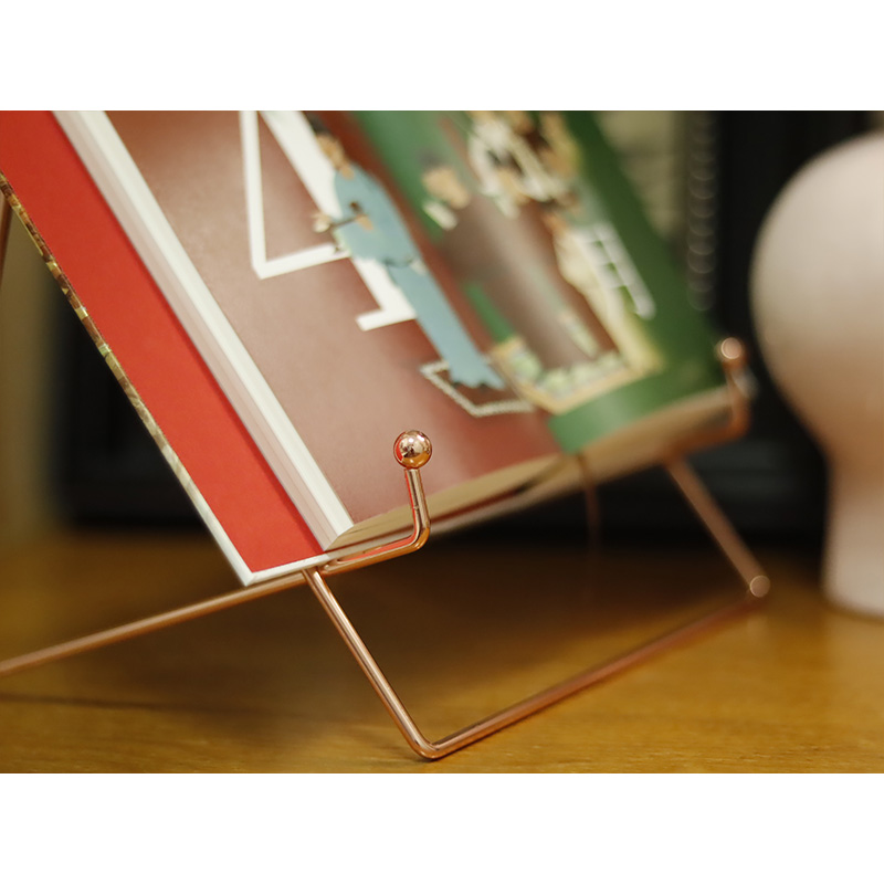 [正版]敦煌日历2024+踏云跃金(玫瑰金色)-架子 敦煌研究院编著 特制保护盒包装 甲辰龙年日历 值得珍藏 礼赠 绵延高清大图