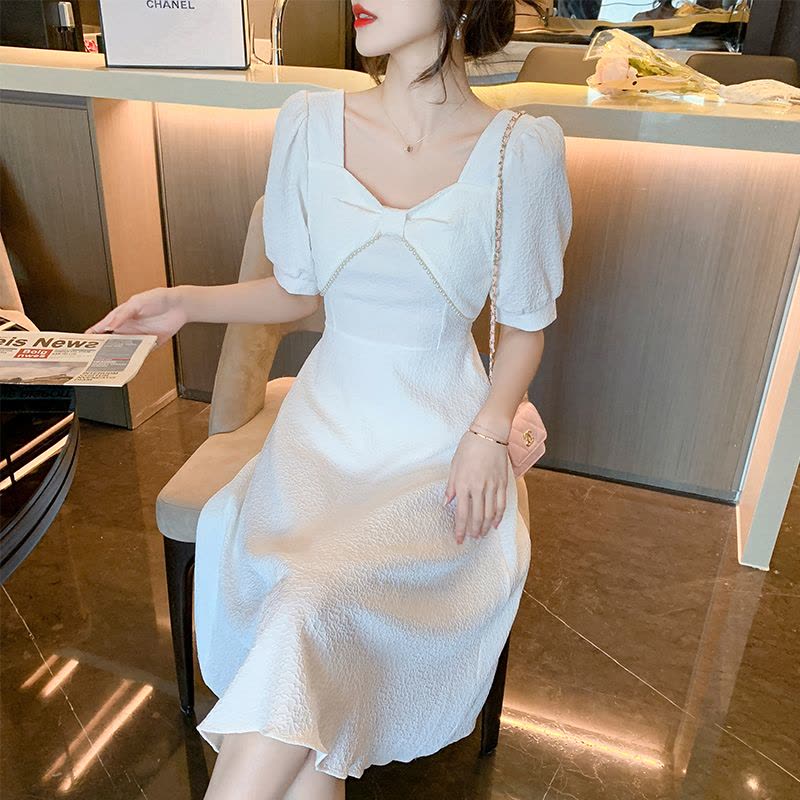 方领中长款连衣裙夏季2022新款法式温柔小个子超仙裙图片