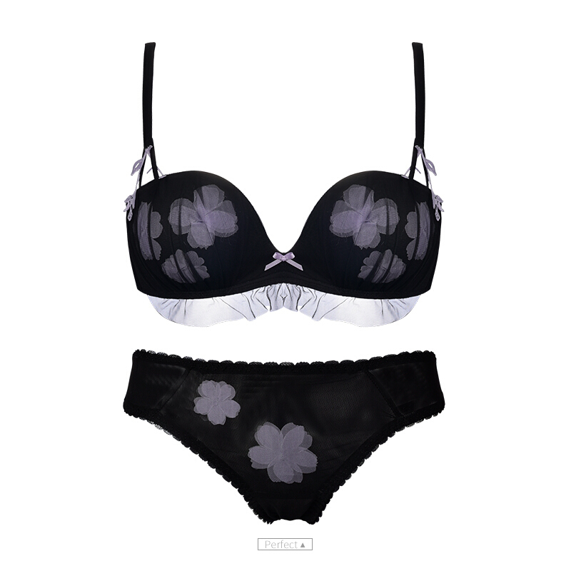 套装小胸聚拢无钢圈上托防下垂小众文胸罩明星同款舒适睡眠款美背内衣