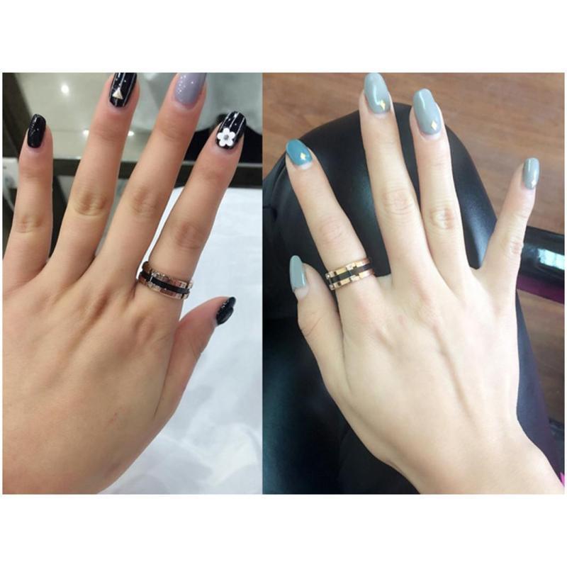 韩国钛钢装饰陶瓷戒指女日韩潮人食指环粗个性时尚镀玫瑰金饰品送女朋友七夕情人节礼物