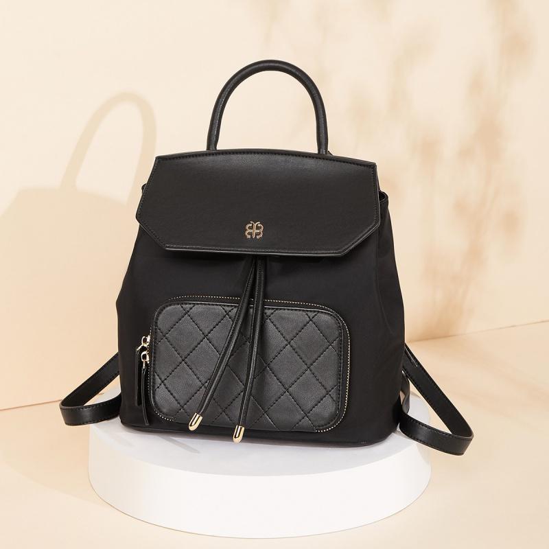 马克华菲包包女大容量女包女款双肩包百搭简约背包