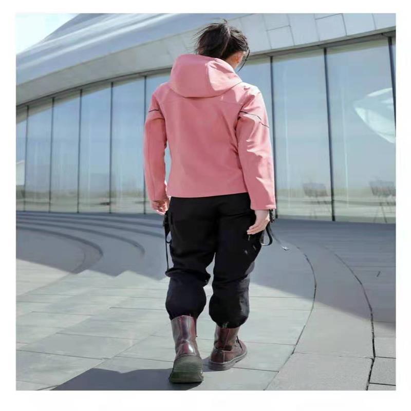 探路者-外套女款