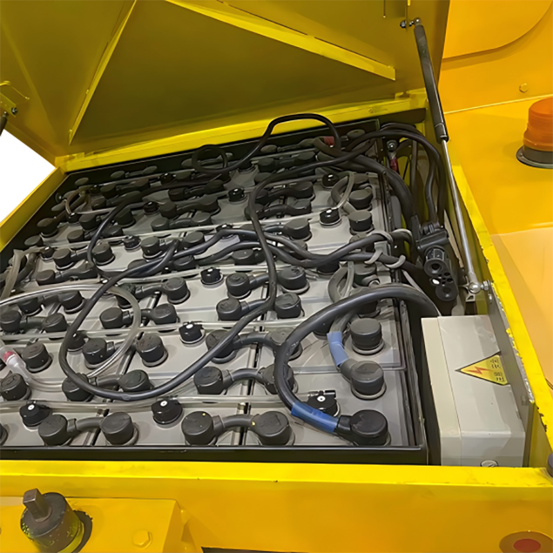 亮刃 公铁蓄电池组 GTC-2500-SER 组高清大图