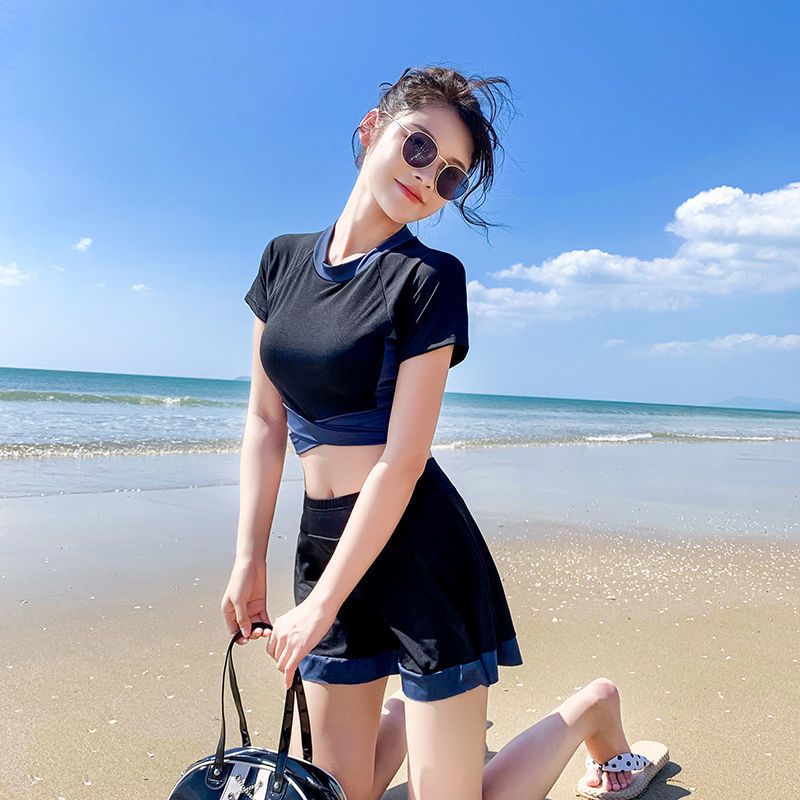 泳衣女分体遮肚显瘦小胸聚拢保守学生裙式温泉比基尼性感ins超仙白色s