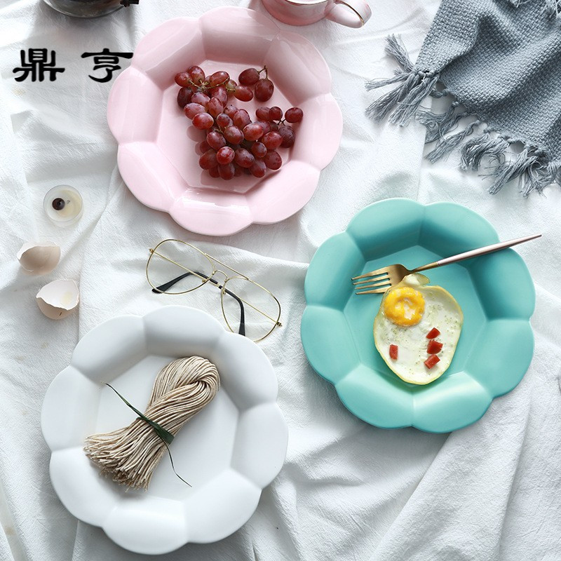鼎亨日本同款zakka盘子 亚光磨砂花型盘摆拍道具餐盘家用盘点心蛋