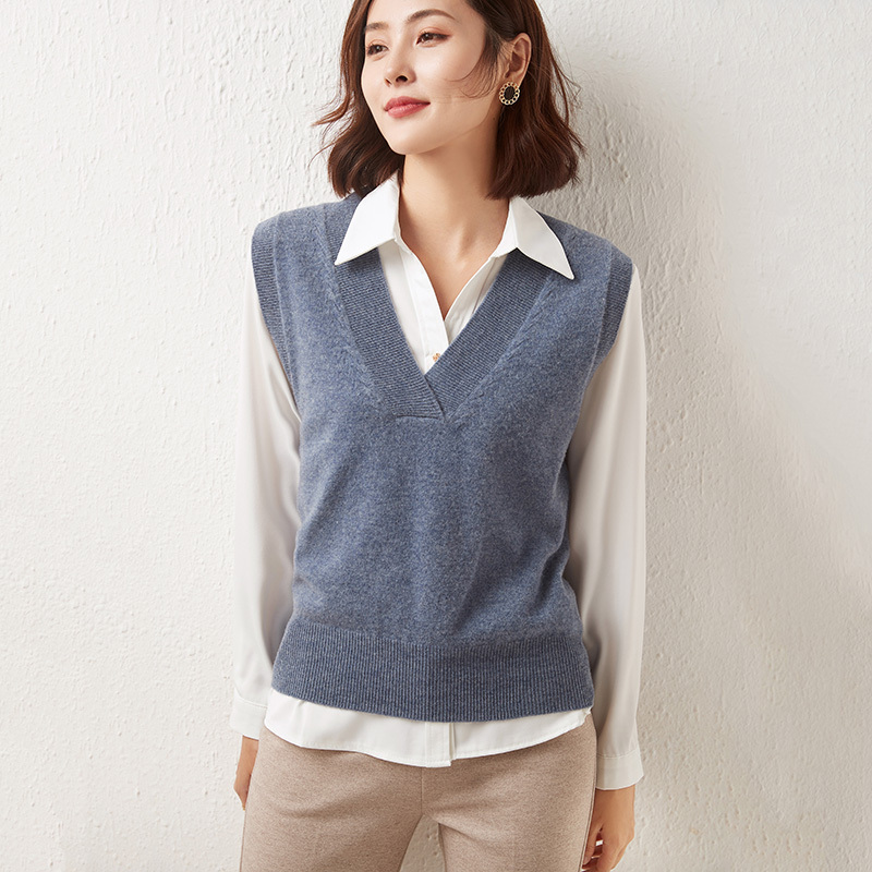 雪米贝奴羊毛针织马甲女慵懒风宽松马夹羊毛背心外搭坎肩秋百搭洋气