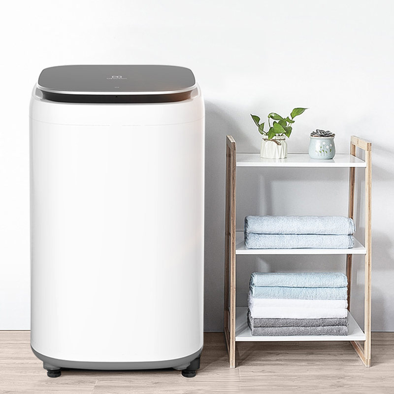 伊莱克斯/Electrolux 2.8公斤全自动婴儿宝宝家用儿童迷你加热波轮小洗衣机EWT2811LW (典雅白)高清大图