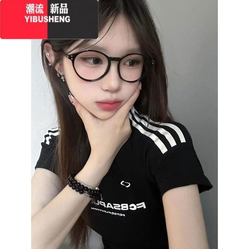 YIBUSHENG美式复古三条杠正肩短袖t恤女季2024新款修身运动短款辣妹上衣