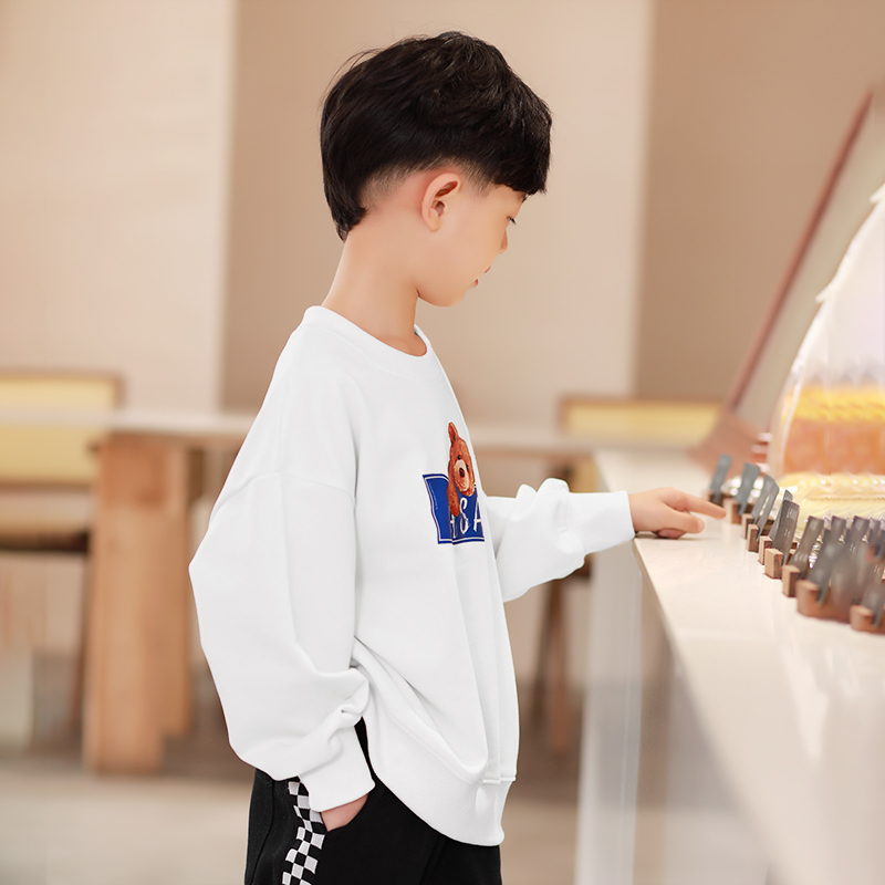 龙之涵(LONGZHIHAN)男童卫衣春秋中大童新款2022长袖童装打底衫