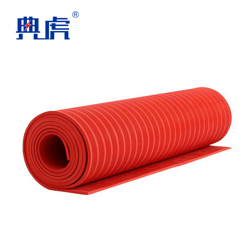 典虎 绝缘垫 红色条纹10mm*1m*5m 耐压35KV 卷高清大图