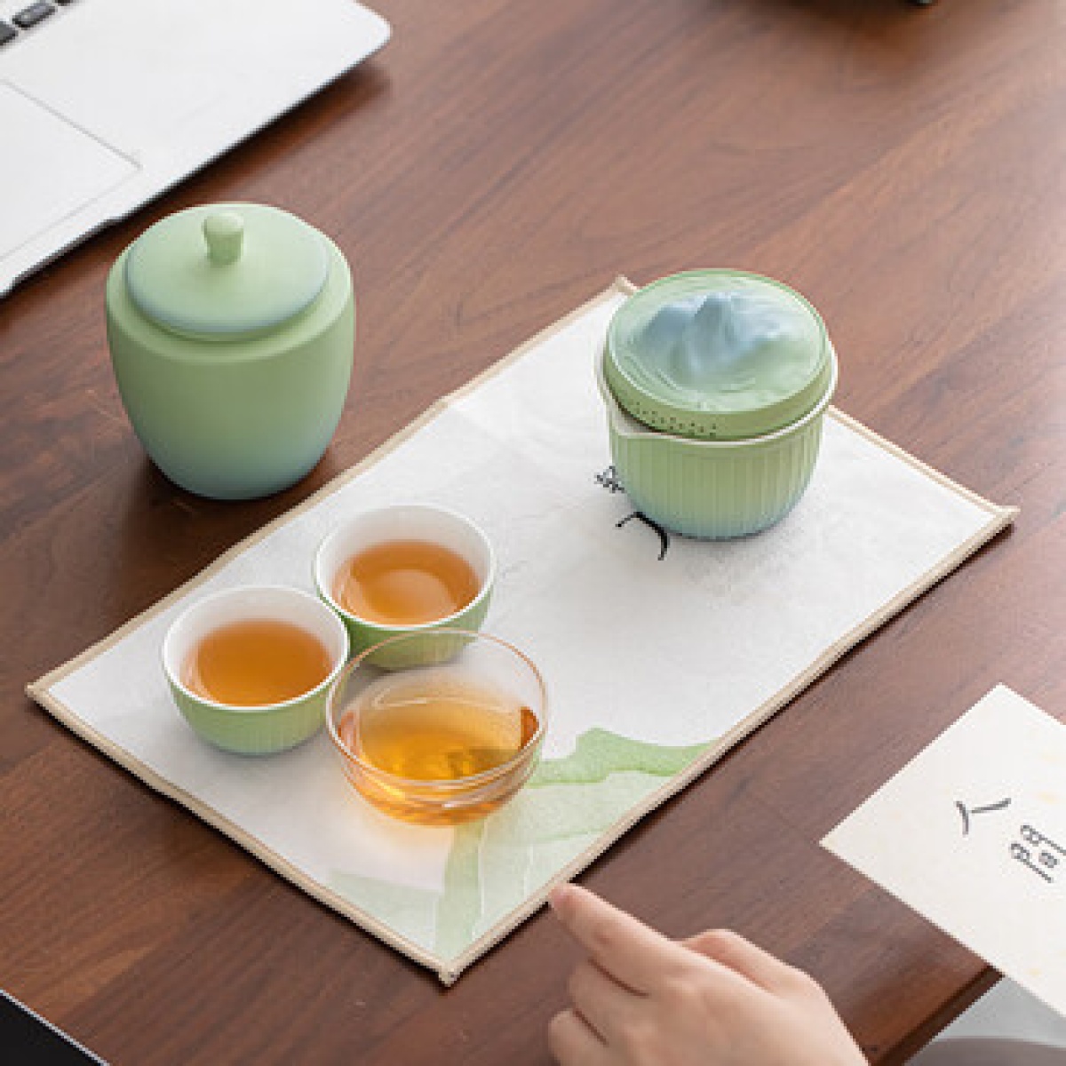 苏氏陶瓷 J1060 苏氏陶瓷 国潮茶具轻舟已过万重山一壶二杯带茶1叶罐茶巾功夫茶具伴手礼 整套茶具_高清大图