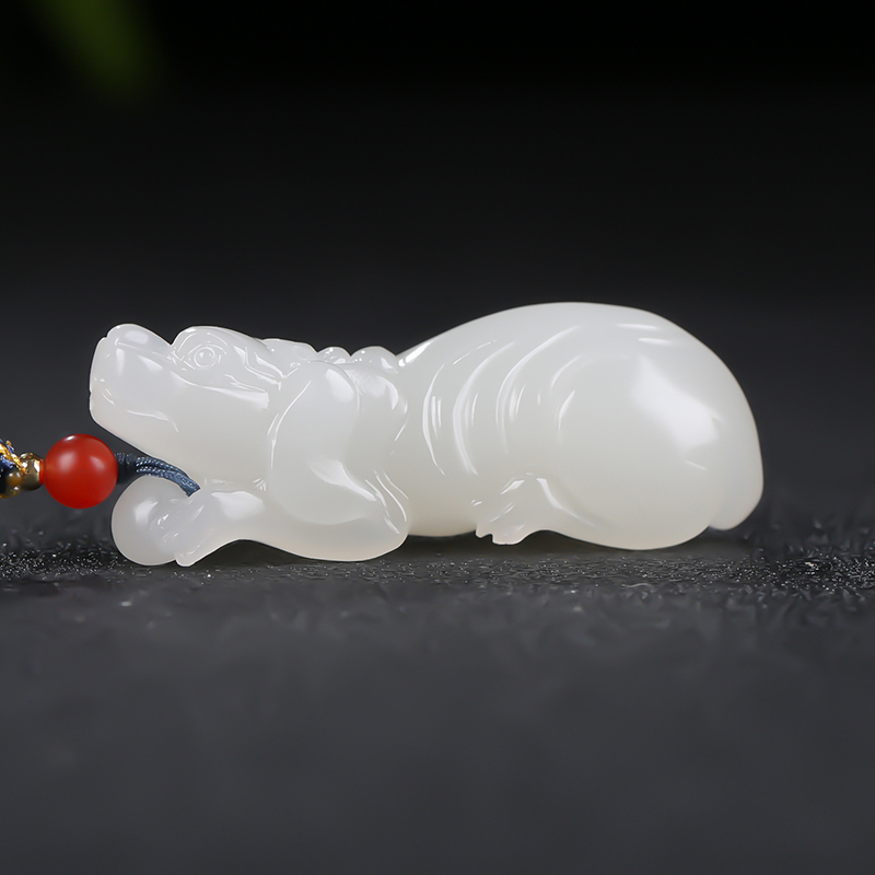 [安家守业]新疆和田玉吊坠玉佩羊脂白玉生肖狗挂件玉坠天然玉石