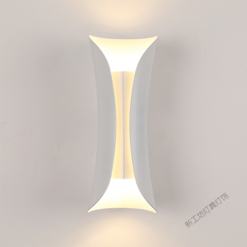 苏宁放心购 可充电壁灯客厅壁灯床头卧室灯 后现代简约走廊过道灯 北欧轻奢金色背景墙小蛮腰壁灯智能无极调光 小蛮腰全白色76CM