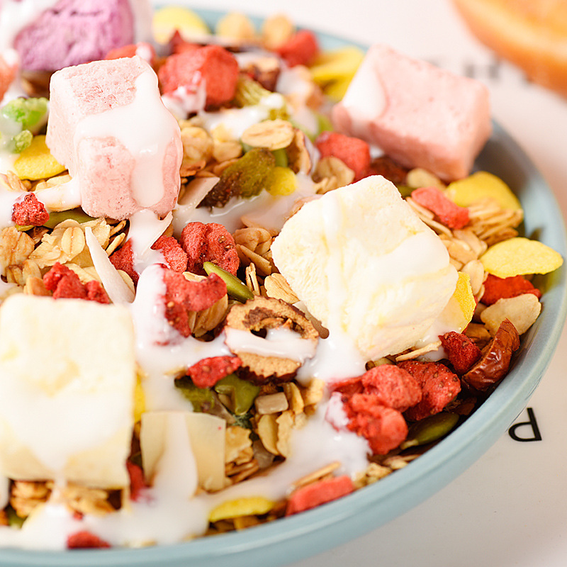 美粥食客 酸奶果粒冻干草莓麦片烘焙水果燕麦片500g*2罐装高清大图