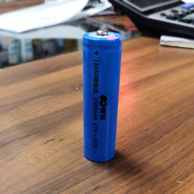 康铭锂电池电芯18650充电3.