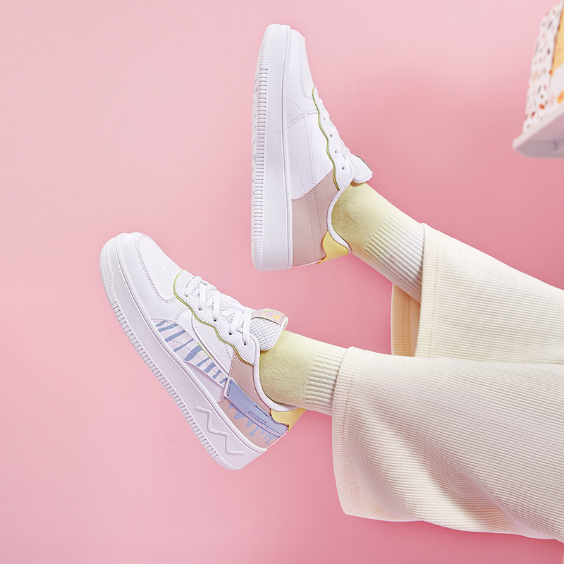 361女板鞋新款飞标邦弹透气小白鞋低帮软弹休闲女子运动鞋