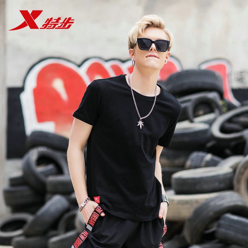 特步(Xtep)男子2018新款男士短袖轻薄透气常规运动T恤882229019226