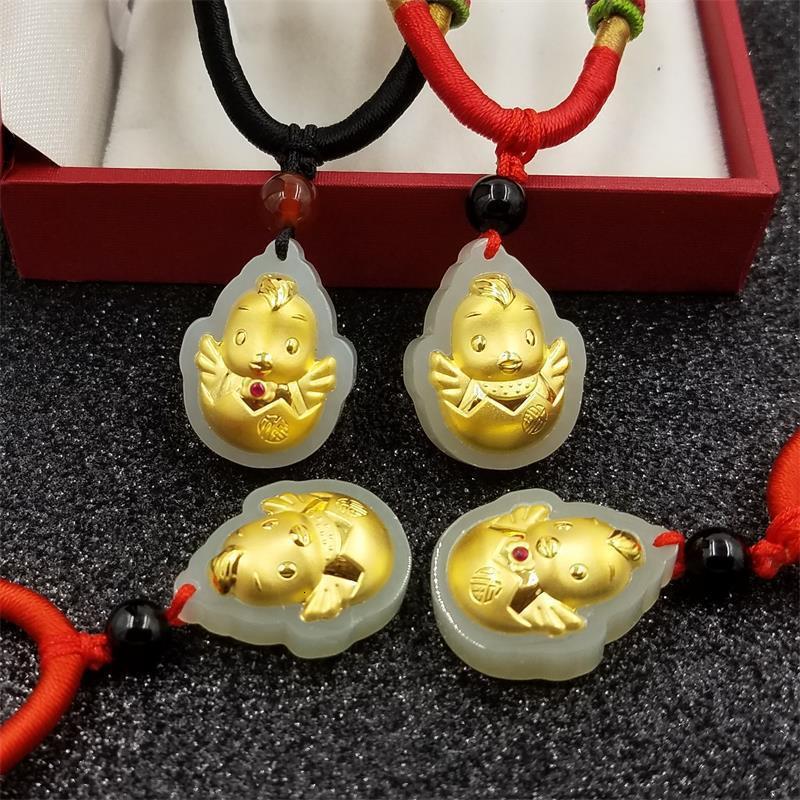 金镶玉金鸡坠和田玉镶3D黄金十二生肖鸡年礼品挂饰PTJWX9906送女朋友七夕情人节礼物
