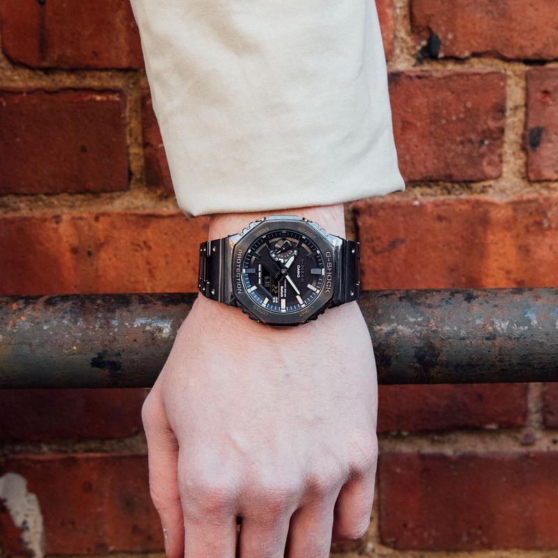 卡西欧(CASIO)男士石英表全金属表壳蓝牙智能光动能防水耐用运动手表