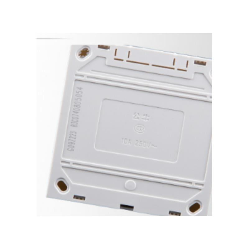 公牛16A 250V一位三极插座(16A)G06Z104