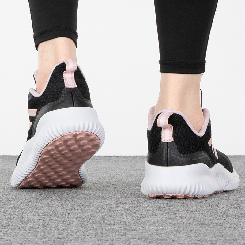 adidas阿迪达斯女鞋新款运动鞋轻便减震透气跑步鞋ID0352 ZP高清大图