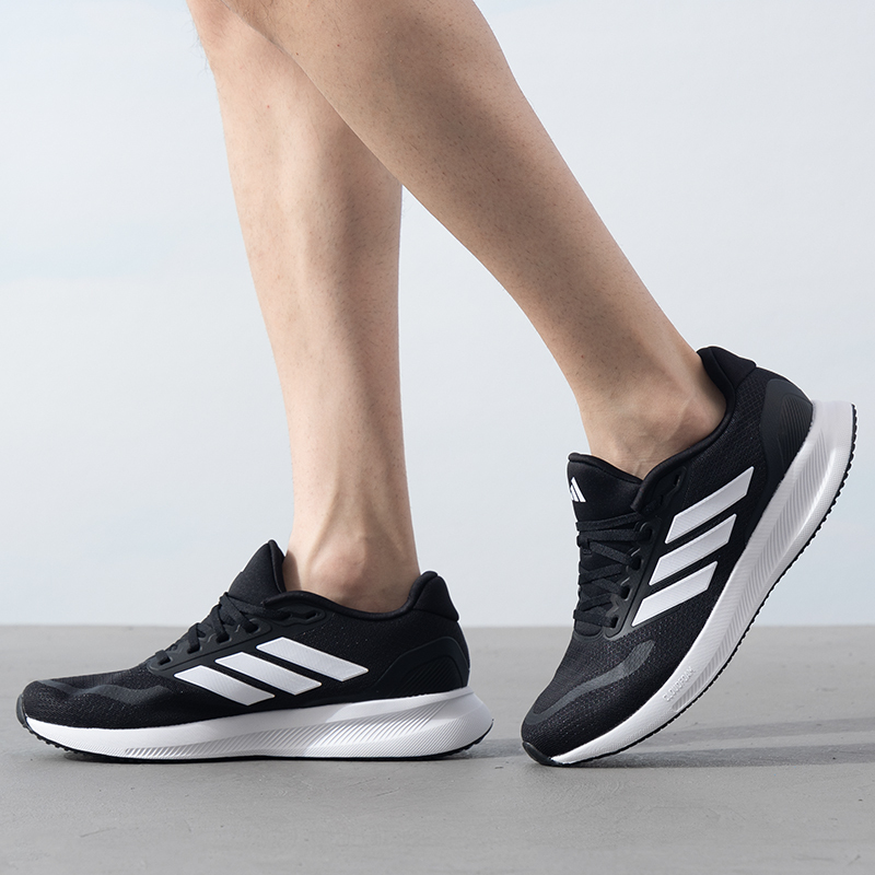 Adidas阿迪达斯男鞋休闲鞋新款男子运动鞋轻便跑步鞋IH7758 ZP