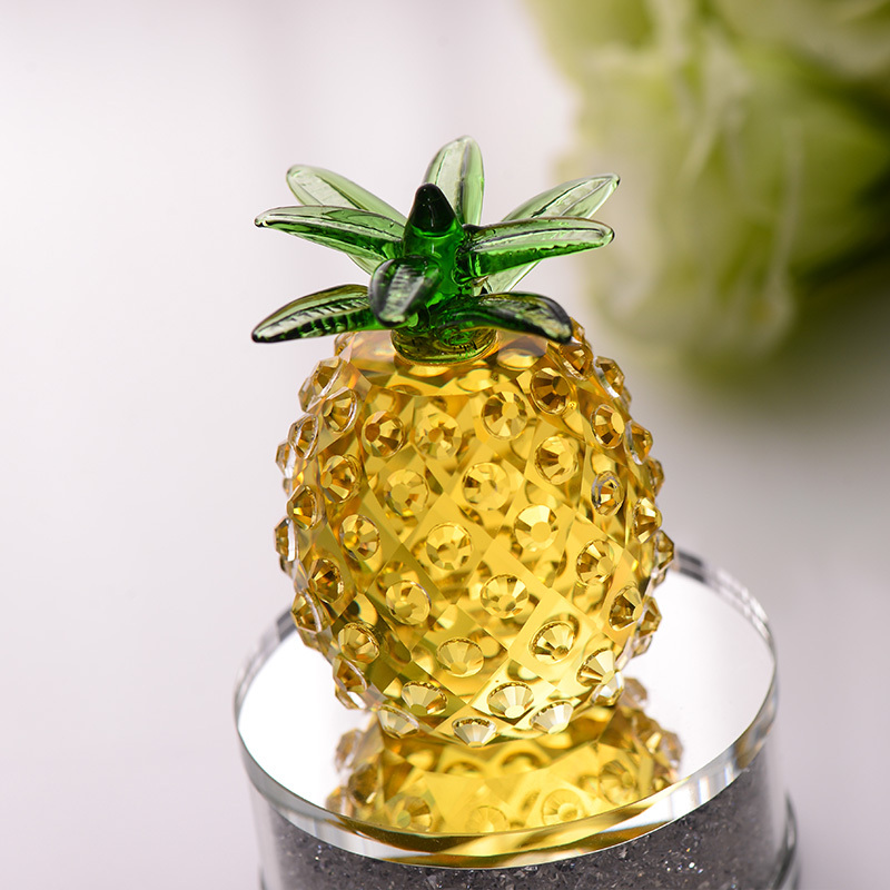 日韩减压水晶汽车摆件菠萝车载香水座式车上装饰用品车内饰品摆件