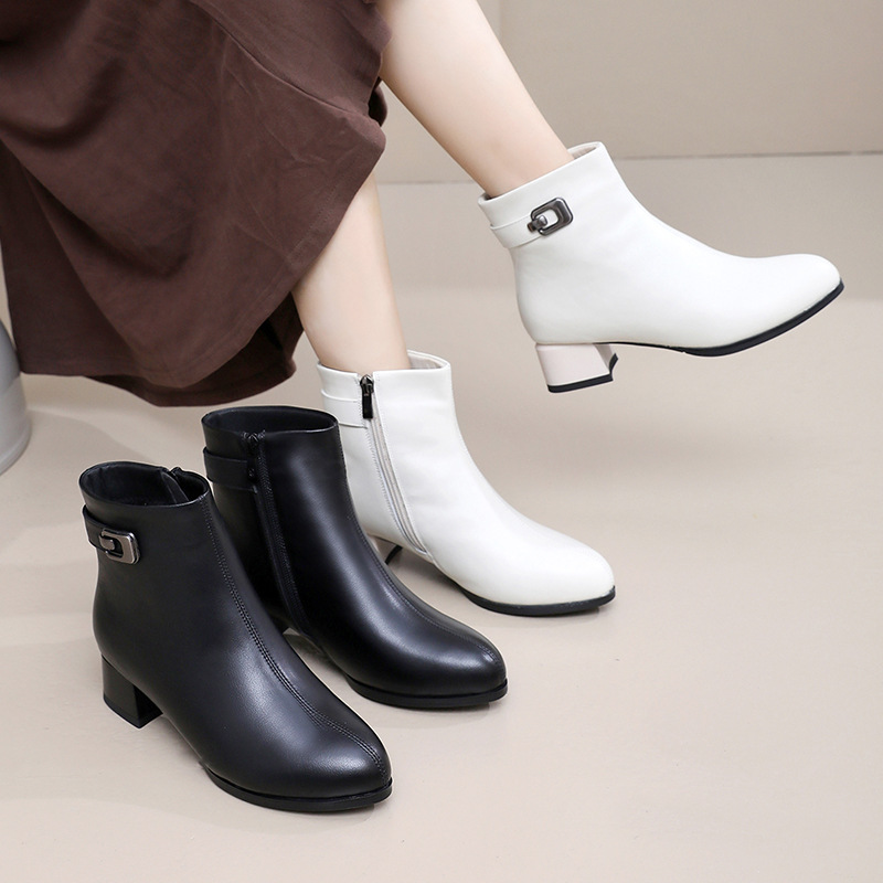 真皮方头中跟短靴女25年秋冬新款粗跟软底复古单靴马丁靴加绒棉鞋