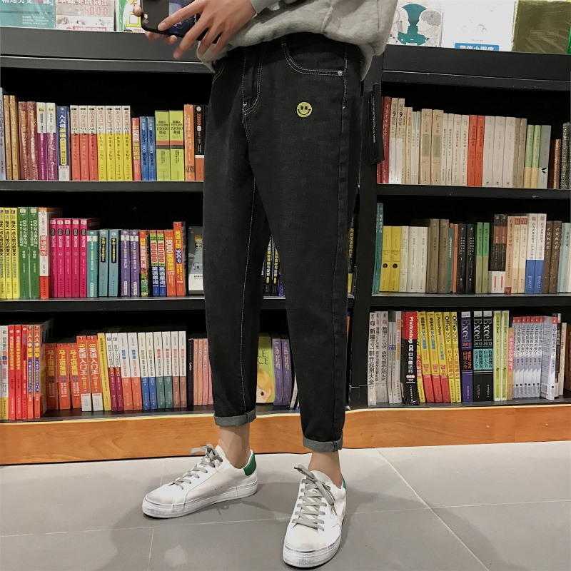 2色2018春新品简约刺绣男款小清新百搭直筒潮青年休闲宽松牛仔裤