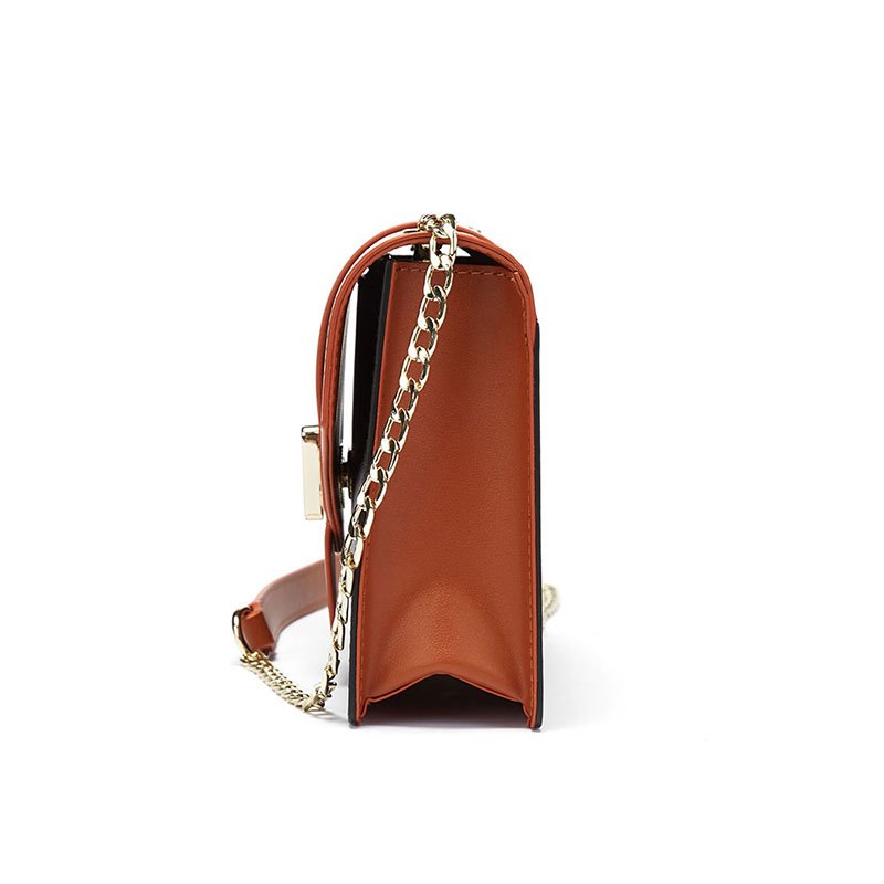 elle 五金锁扣时尚单肩链条斜挎包gh162p90225