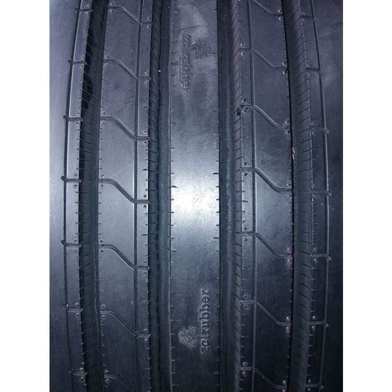 朝阳客运轮胎295/80R22.5-18 AZ670