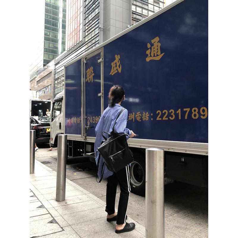 大容量黑暗系港风包包女2021春季新款双肩背包学生书包三用软皮包 黑色