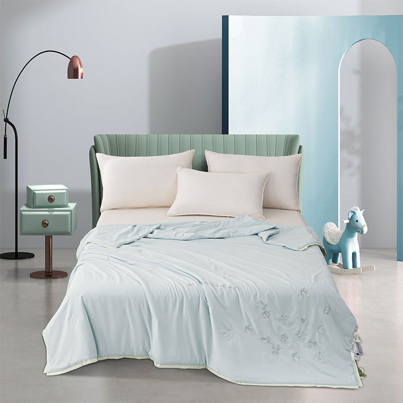 安琪尔超柔飞花轻舞夏被150*200cm条高清大图