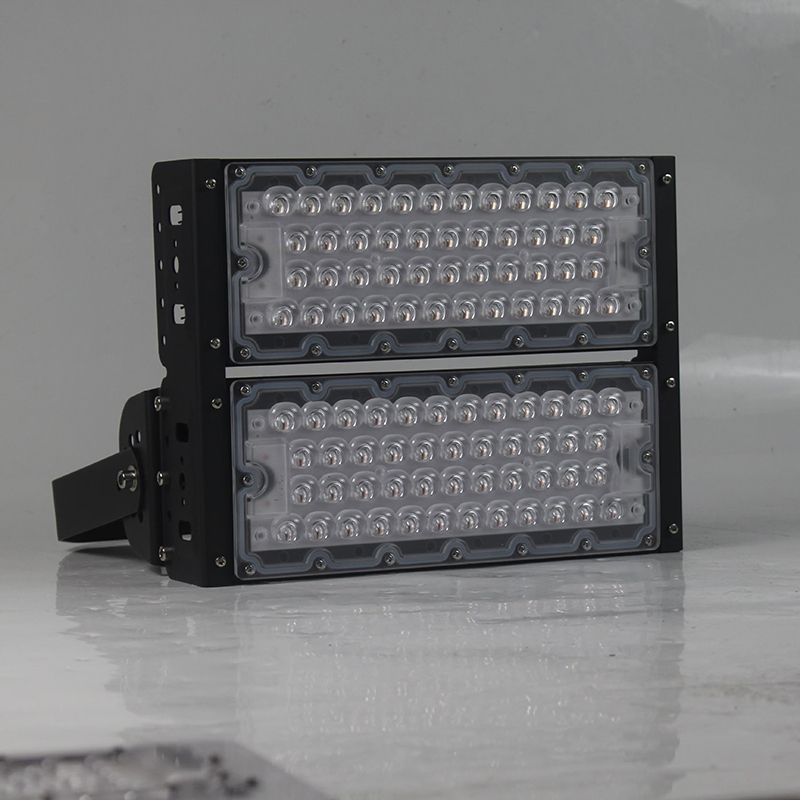 辉牛 投光灯 200W 个高清大图