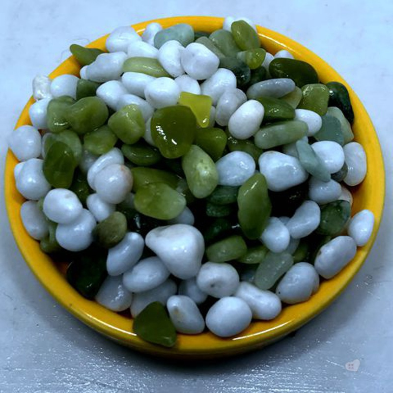 [5斤] 小绿玉石 鹅卵石头 多肉铺面水培鱼缸造景小白石子多种规格 3斤绿2斤白3-5毫米