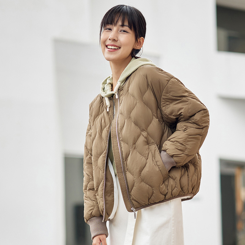 坦博尔2021年新款女士菱格短款棒球服女时尚羽绒服女小个子外套