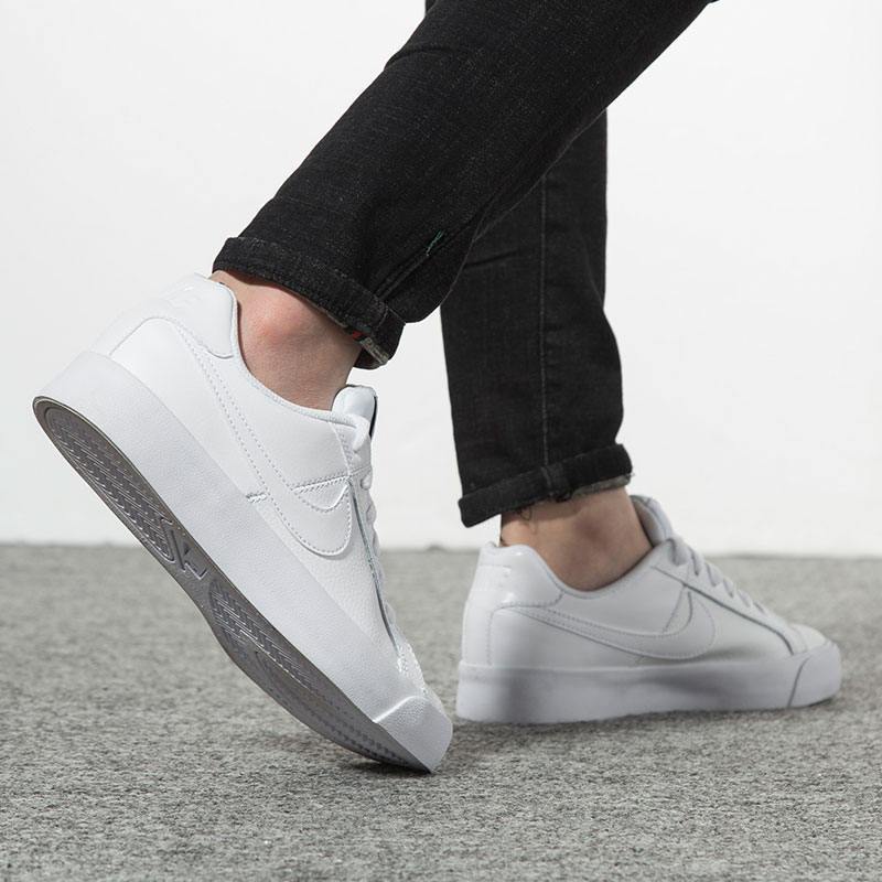 Nike/耐克 女鞋 2020年新款 Nike Court Royale AC 运动休闲小白鞋 AO2810-102