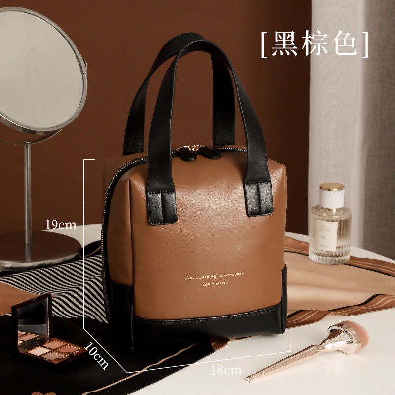 化妆包女2025新款高端大容量便携式护肤品收纳旅行洗漱袋手提 黑棕色大号