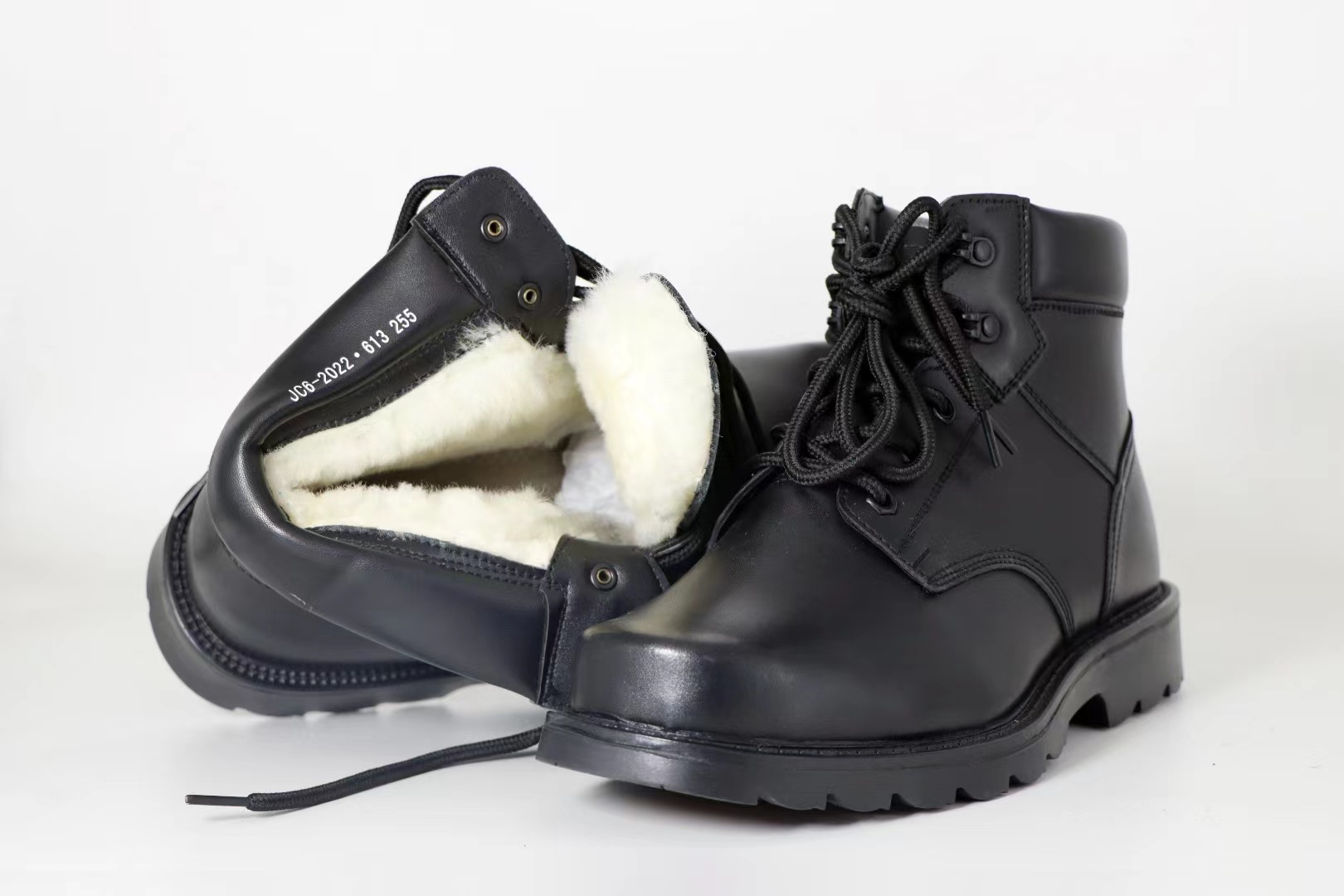 tm613优质超纤防寒鞋 劳保鞋源头工厂可来样定制35-46码双