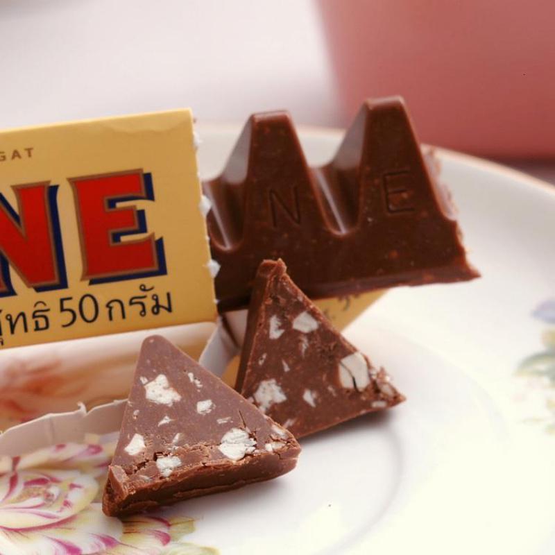 toblerone瑞士三角进口巧克力牛奶黑巧克力组合装100g4条400g