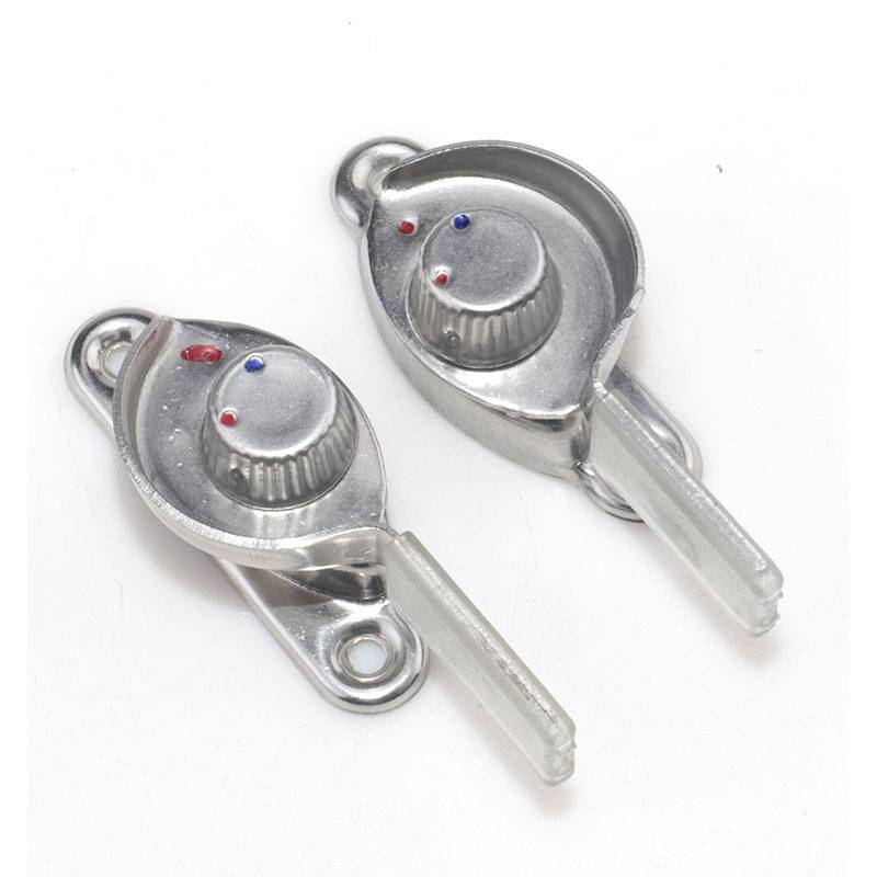 红鲸鱼 不锈钢月牙锁勾 塑钢窗锁扣 1组高清大图