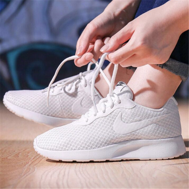 Nike/耐克女鞋 时尚板鞋 休闲运动鞋 球鞋 春秋季 白色812655-110
