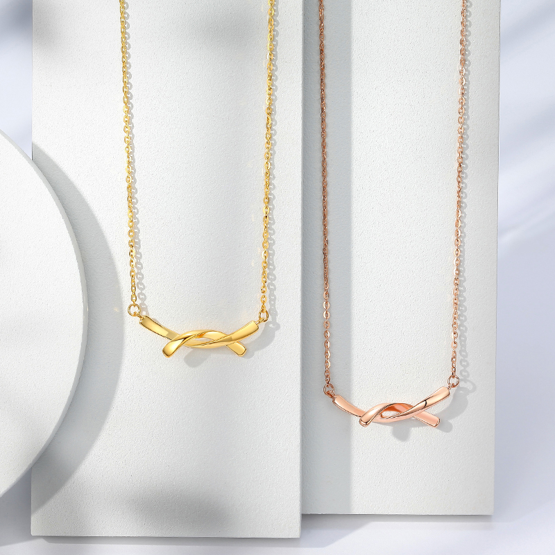 潮宏基 愉悦 红18k金项链玫瑰金锁骨链套链彩金项链女礼物 fq