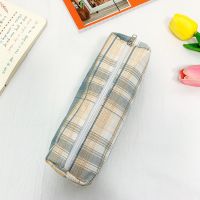 卡通笔袋大容量学生笔袋简约笔盒ins可爱少女心牛津布文具收纳盒 [蓝黄格子]