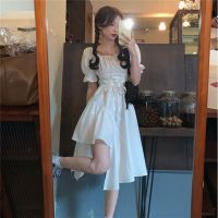 2021年赫本风ins小黑裙女新款夏季设计感小众不规则泡泡袖连衣裙_白色_2XL-建议125-135斤