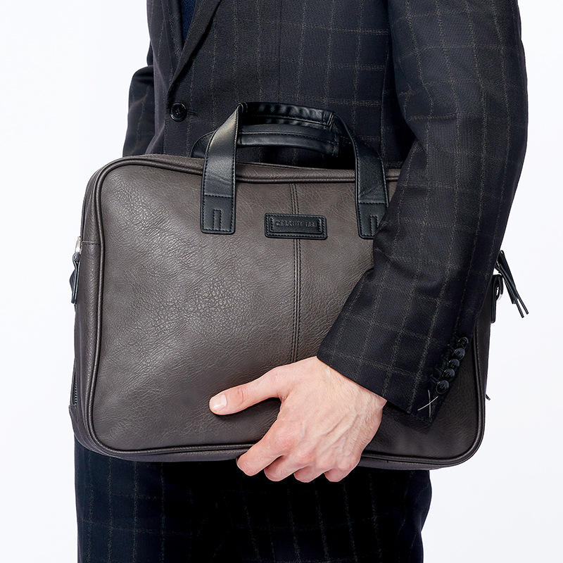 CERRUTI 1881阿拉梅达系列公文包NTD613