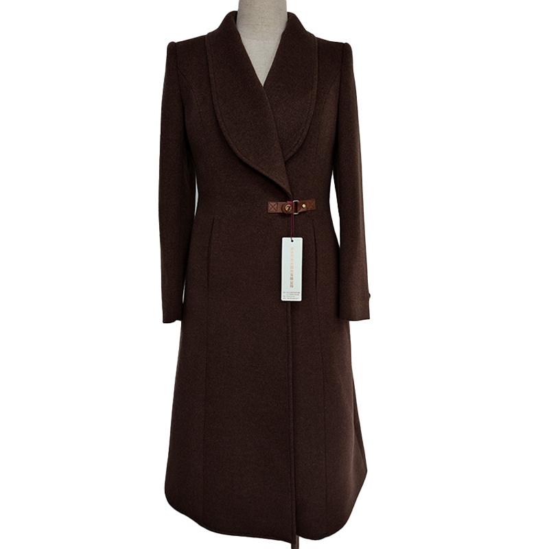 泛为 女大衣 定制 件高清大图