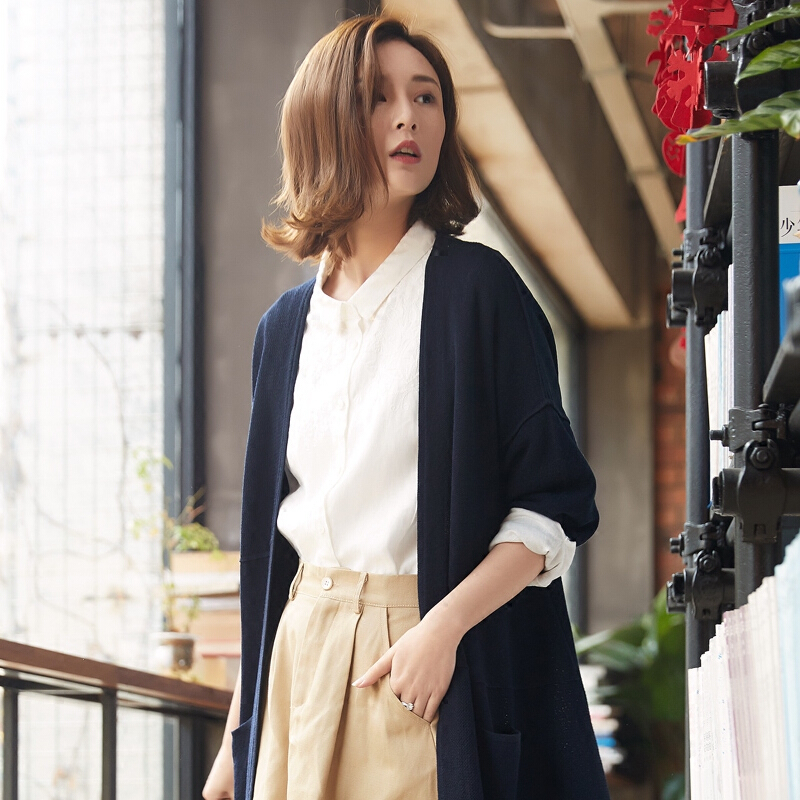 亚麻白衬衫女长袖2018春装棉麻女装衬衣刺绣花百搭上衣