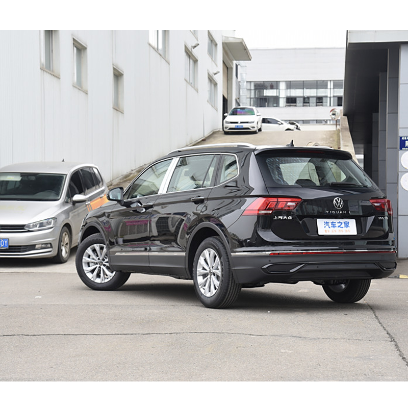 途观L 2024款 出众款 300TSI 自动两驱龙腾版