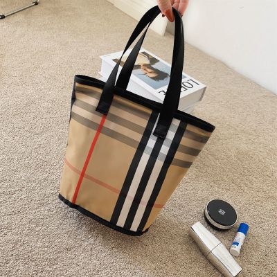 化妆包便携大容量防水化妆品收纳袋手提洗漱包男女健身洗浴包出差 咖啡色 透气款